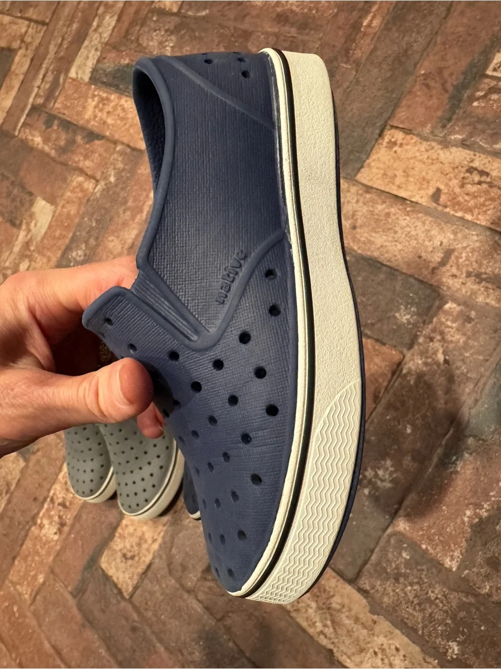 2 pairs Native Miles Kids Water Shoes Slip-On in Gray and Navy C-13, VGUC